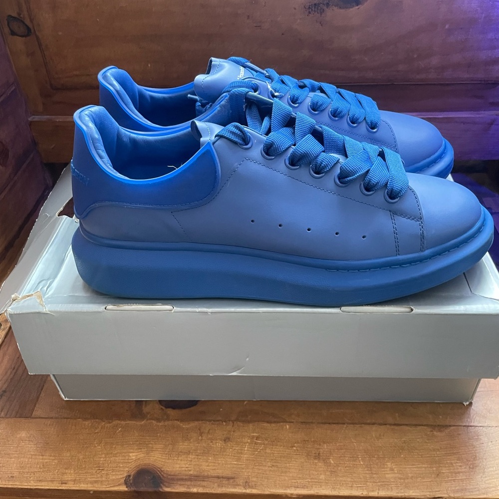Alexander Mcqueens Triple blue size IT 44 1/2